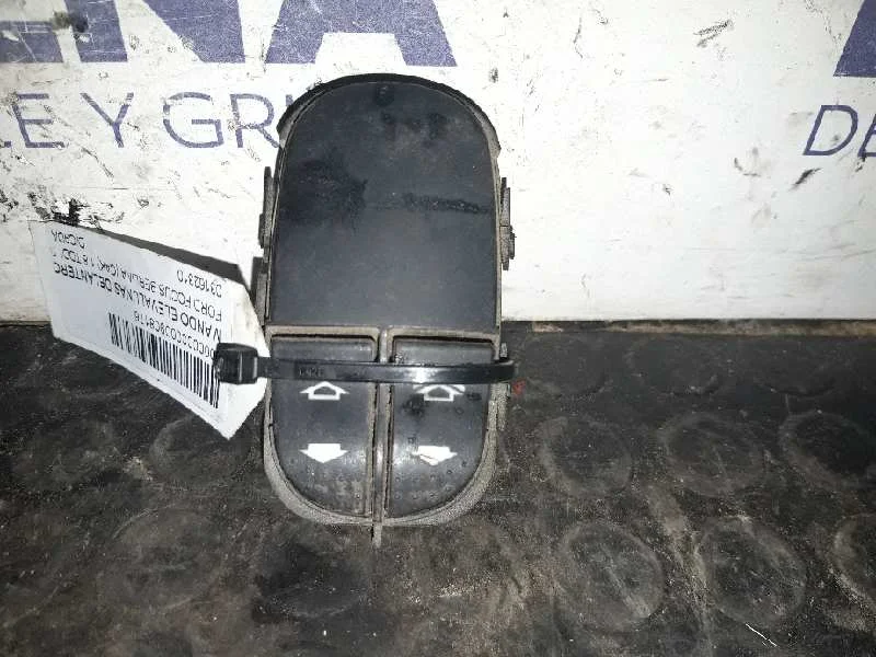 Foto de MANDO ELEVALUNAS DELANTERO IZQUIERDO FORD FOCUS BERLINA (CAK) referencia 03162310
