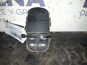 Foto de MANDO ELEVALUNAS DELANTERO IZQUIERDO FORD FOCUS BERLINA (CAK) referencia 03162310 foto 1