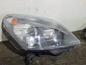 Foto de FARO DERECHO OPEL ZAFIRA B referencia 00251951 foto 4