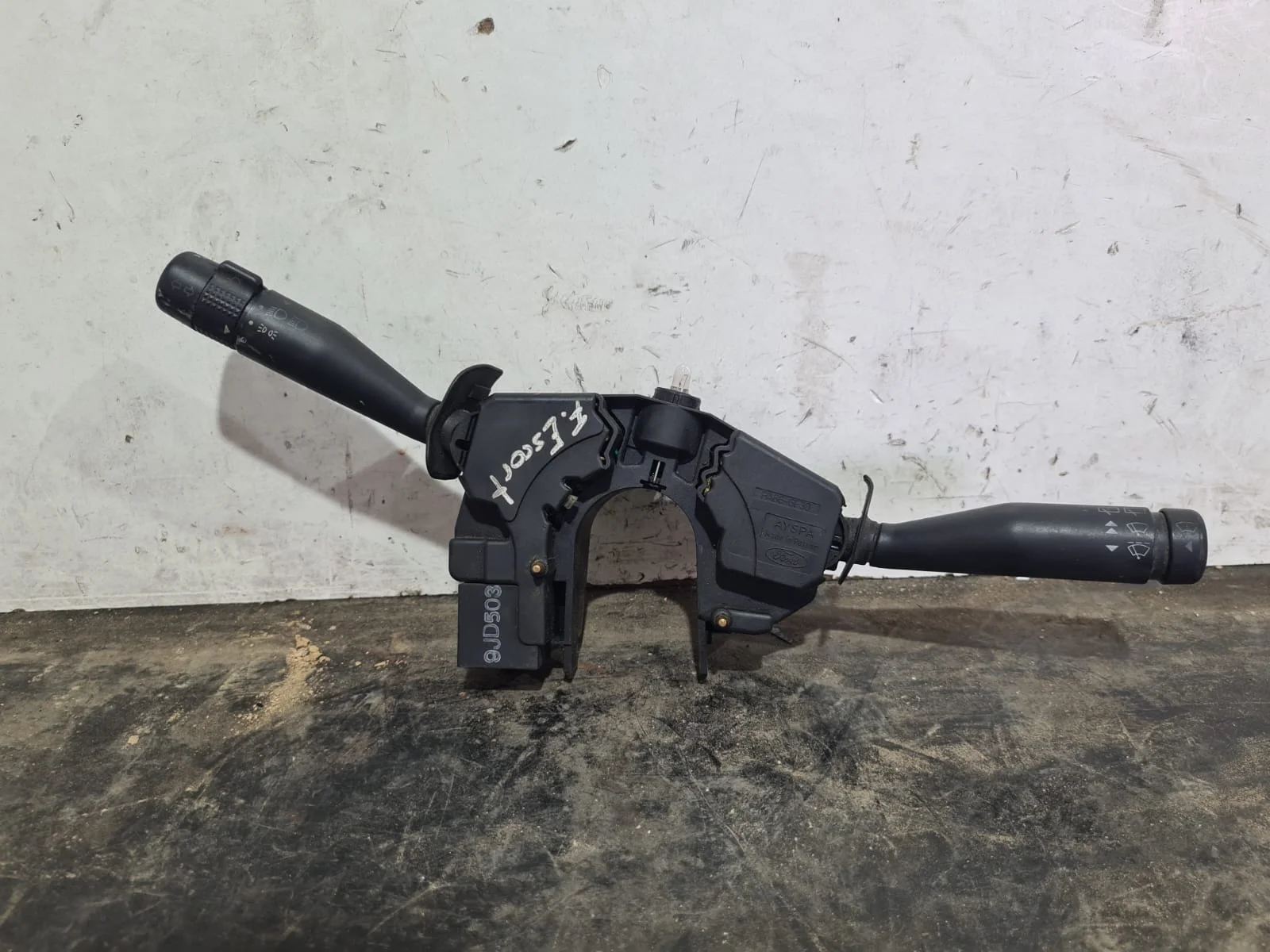 Foto de MANDO MULTIFUNCION SIN MARCA SIN MODELO referencia 95AG11K665CA