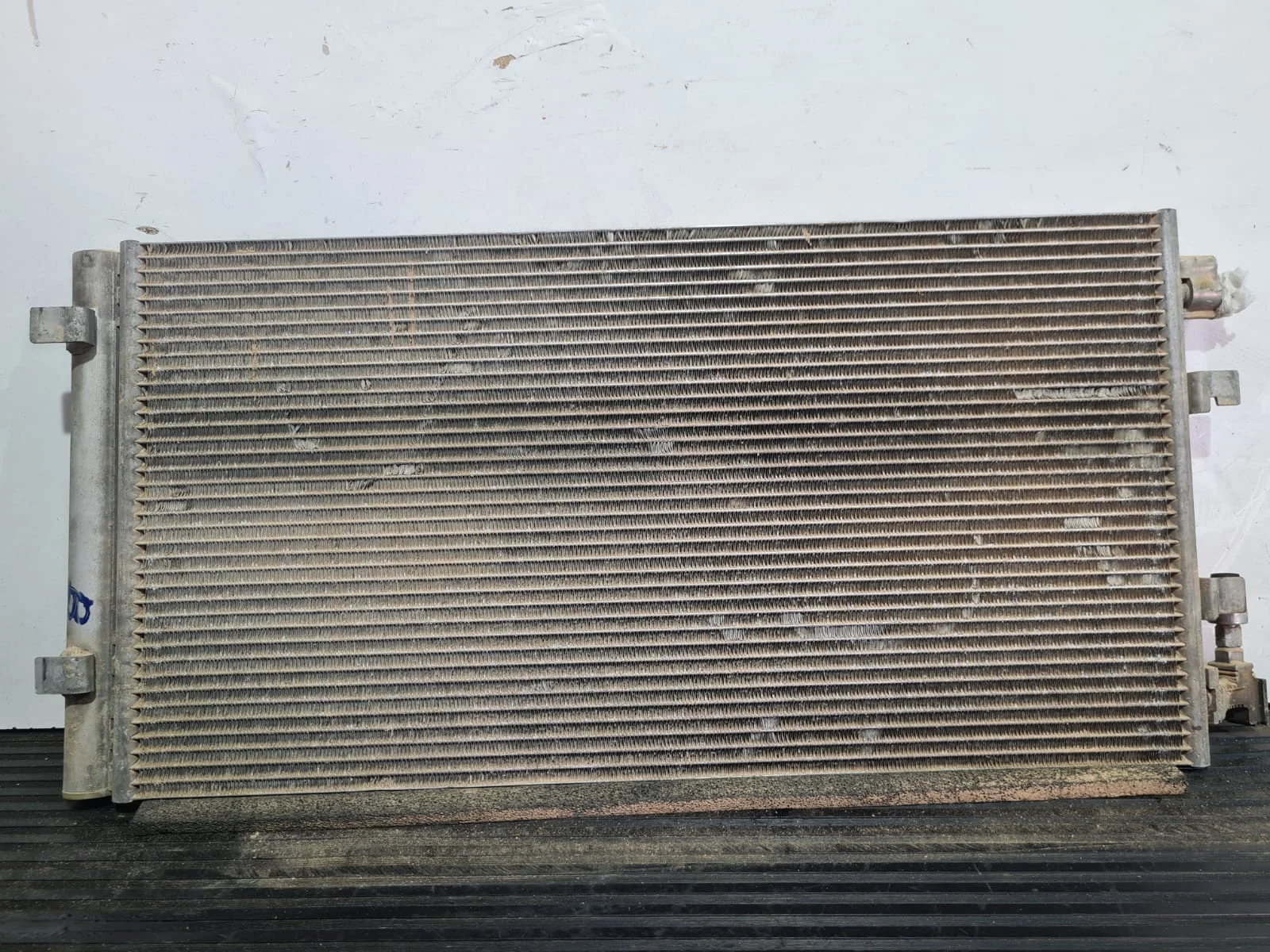Foto de CONDENSADOR / RADIADOR AIRE ACONDICIONADO RENAULT MEGANE III BERLINA 5P referencia 921100001R