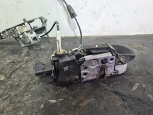 Foto de CERRADURA PUERTA DELANTERA IZQUIERDA CITROEN C3 referencia A04088 foto 4
