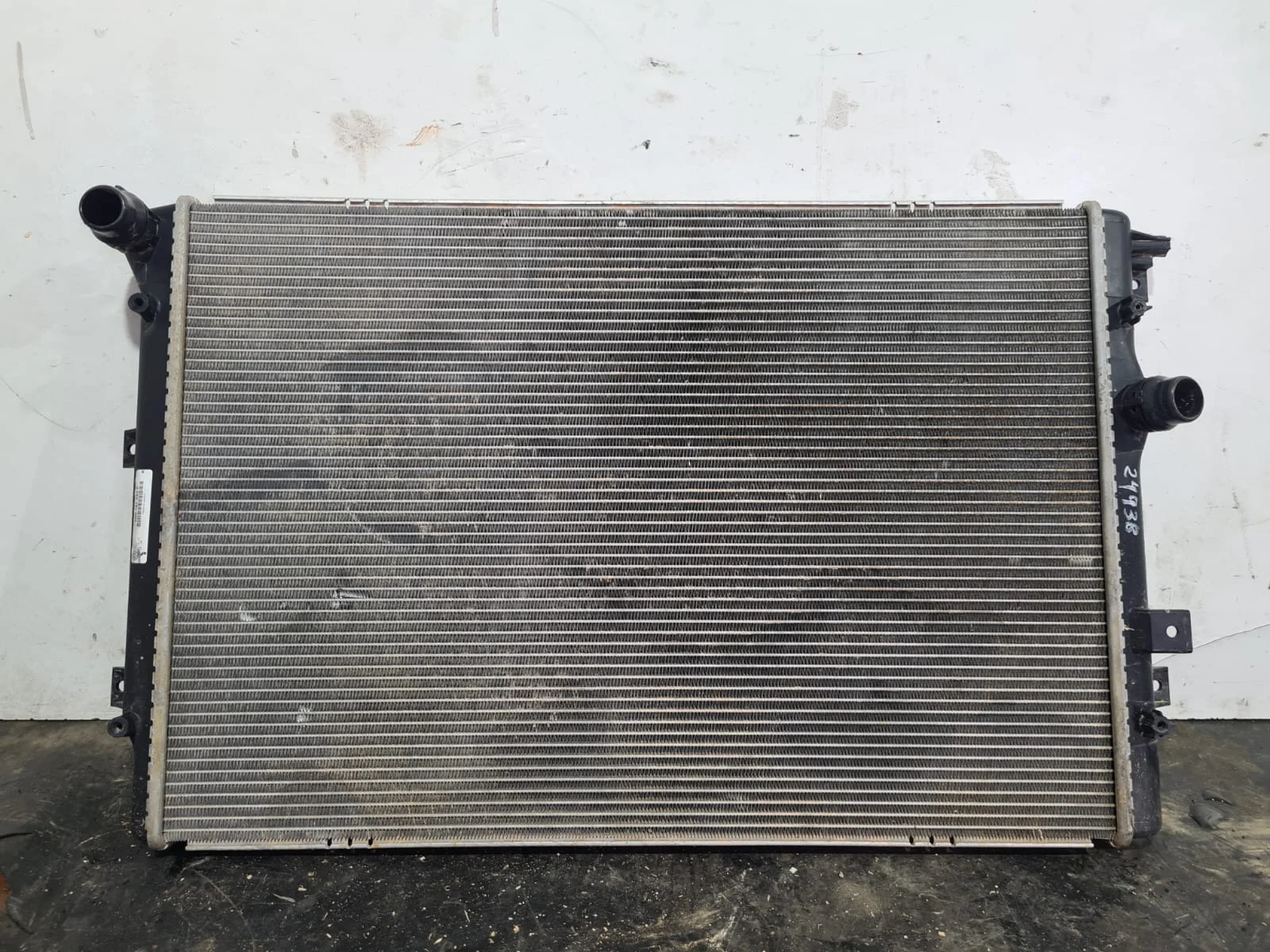 Foto de RADIADOR AGUA VOLKSWAGEN SHARAN (7N1) referencia 5N0121253P