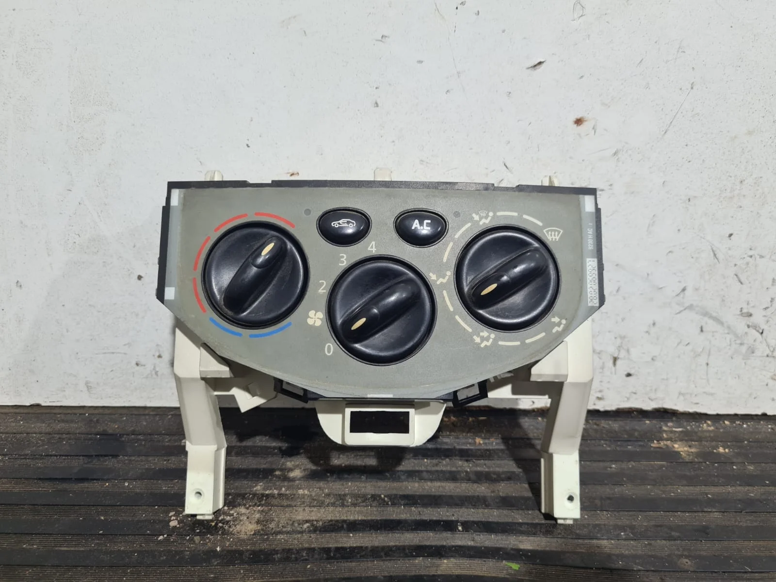 Foto de MANDO CALEFACCION / AIRE ACONDICIONADO OPEL VIVARO referencia W964384Z