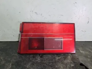 Foto de PILOTO TRASERO IZQUIERDO INTERIOR SEAT TOLEDO (1L) referencia 1L0945094S