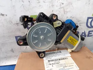 Foto de MOTOR ELEVALUNAS TRASERO IZQUIERDO SIN MARCA SIN MODELO referencia 96627081 foto 2