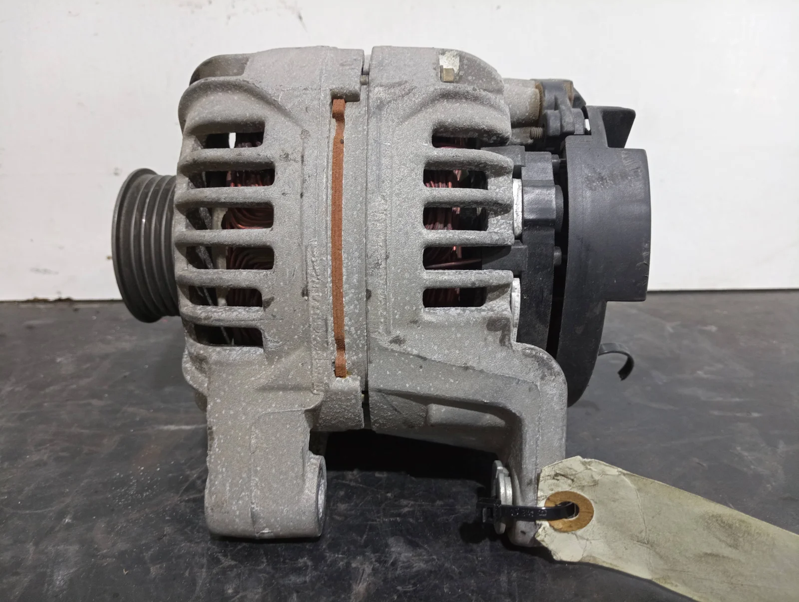Foto de ALTERNADOR SIN MARCA SIN MODELO referencia FG18S019