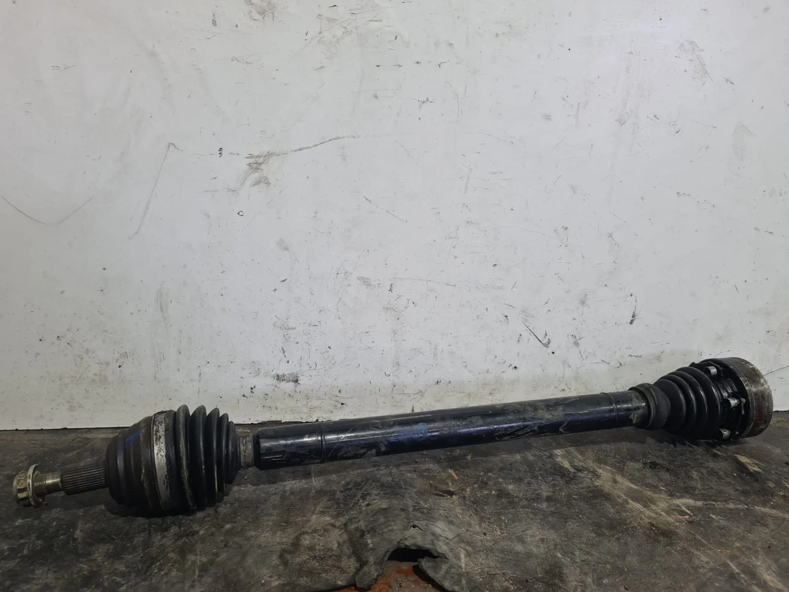 Foto de TRANSMISION DELANTERA DERECHA AUDI A3 (8L)