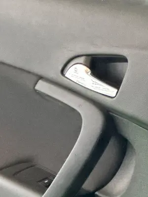 Foto de MANETA INTERIOR TRASERA IZQUIERDA OPEL INSIGNIA BERLINA