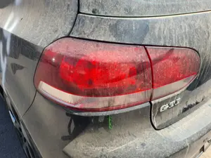 Foto de PILOTO TRASERO IZQUIERDO VOLKSWAGEN GOLF VI (5K1)(10.2008)