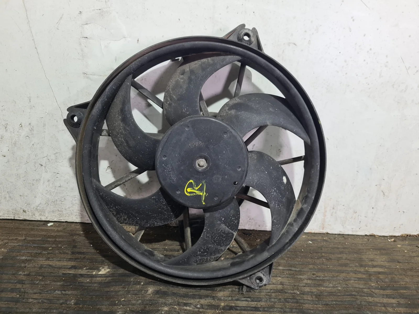 Foto de ELECTROVENTILADOR PEUGEOT EXPERT FURGÓN referencia 1400821180