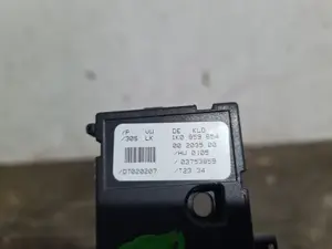 Foto de SENSOR ANGULO DE GIRO VOLKSWAGEN GOLF PLUS V (5M1) referencia 1K0959654 foto 2