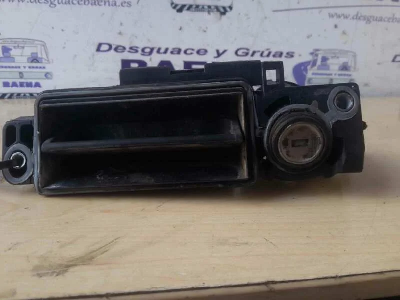 Foto de CERRADURA MALETERO / PORTON MERCEDES-BENZ CLASE E (BM 211) BERLINA