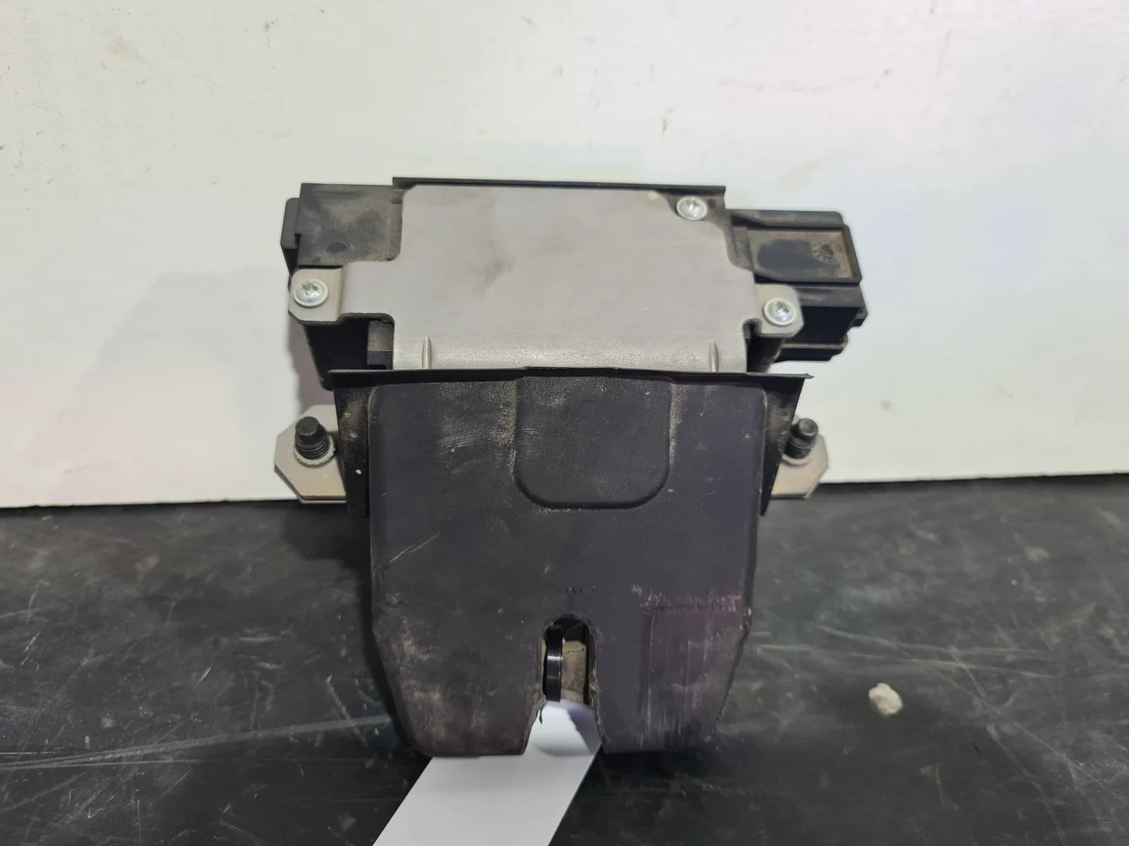Foto de CERRADURA MALETERO / PORTON FORD FOCUS BERLINA (CAP) referencia 01041111905