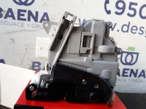 Foto de CERRADURA PUERTA TRASERA DERECHA SIN MARCA SIN MODELO referencia CRD-VW-1114 foto 2
