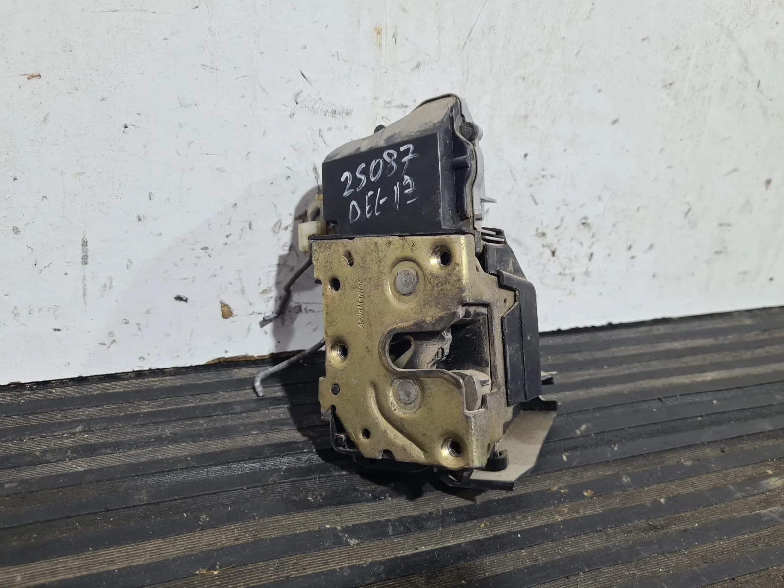 Foto de CERRADURA PUERTA DELANTERA IZQUIERDA PEUGEOT 307 (S1)(04.2001)