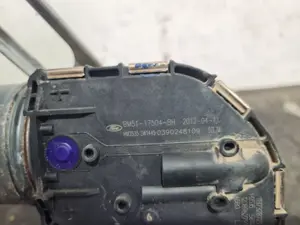 Foto de MOTOR LIMPIA DELANTERO FORD FOCUS BERLINA (CB8) referencia BM5117K484B foto 2