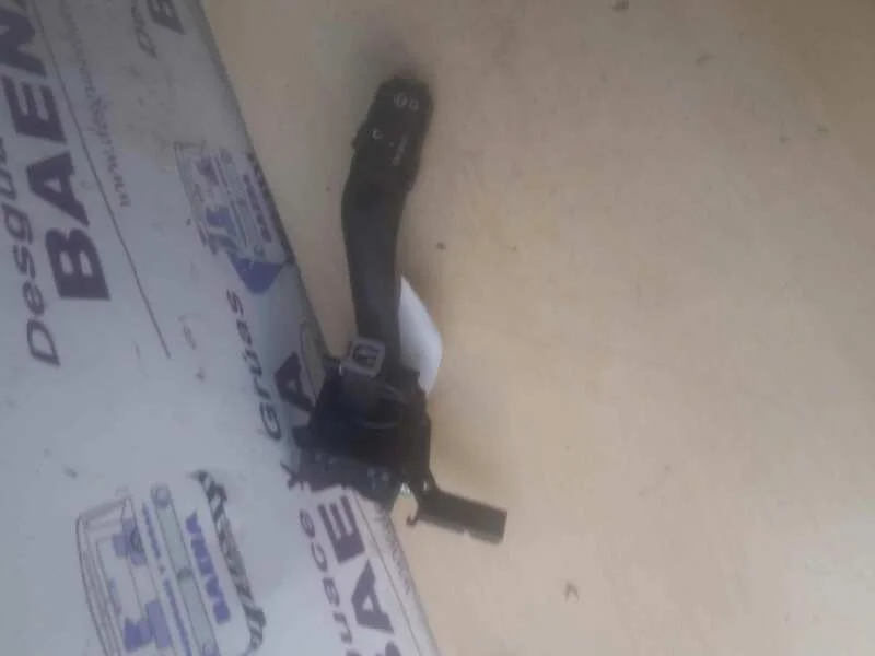 Foto de MANDO LIMPIA VOLKSWAGEN TOURAN (1T2) referencia ANP80H024A