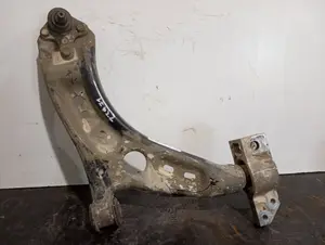 Foto de BRAZO SUSPENSION INFERIOR DELANTERO DERECHO VOLKSWAGEN PASSAT CC (357)