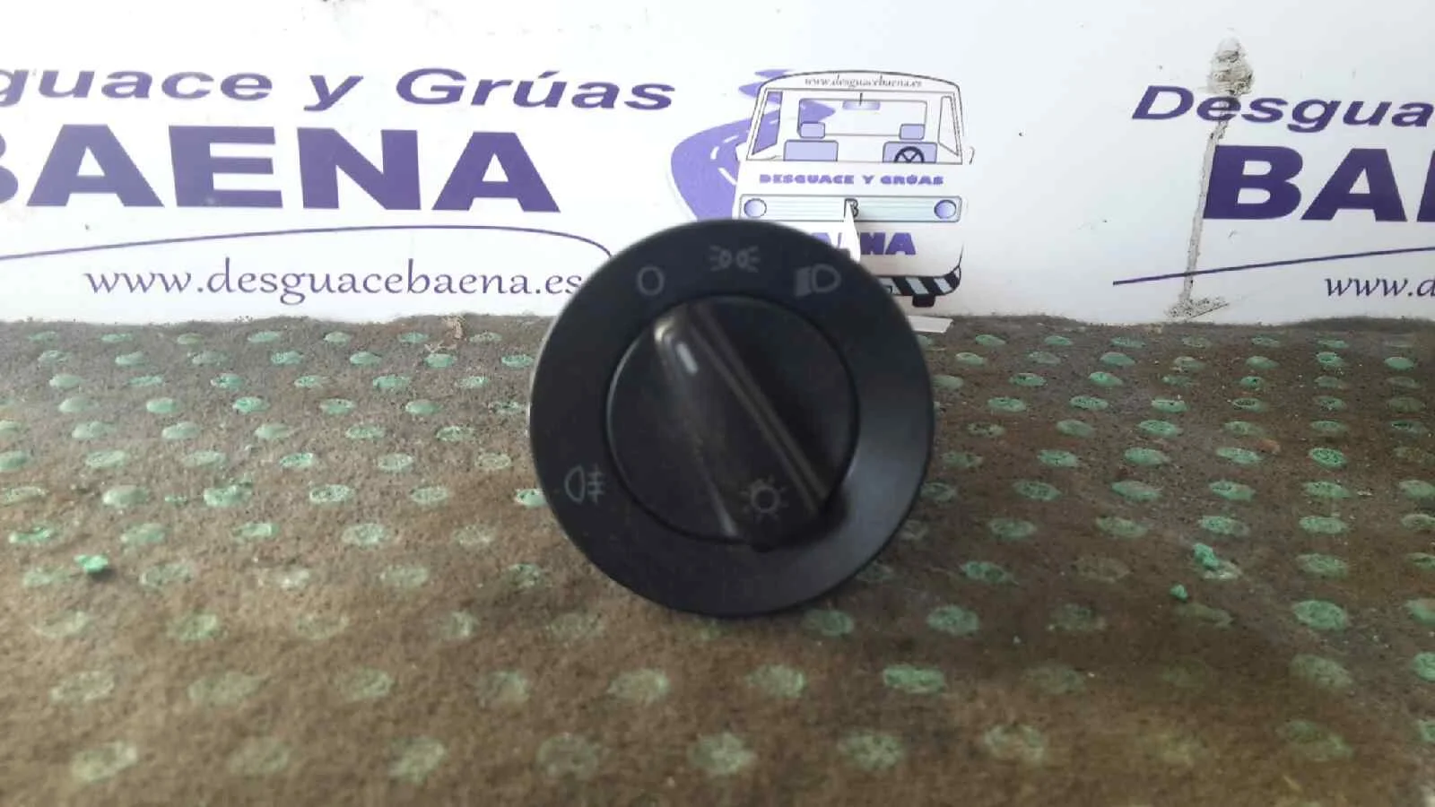 Foto de MANDO LUCES VOLKSWAGEN GOLF IV BERLINA (1J1)(10.1997) referencia 1C0941531