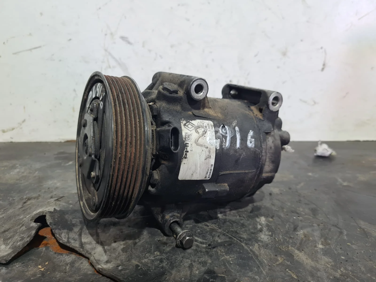 Foto de COMPRESOR AIRE ACONDICIONADO RENAULT SCENIC II (JM) referencia 8200600110