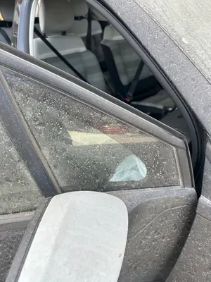 Foto de LUNA CUSTODIA DELANTERA DERECHA CITROEN C3