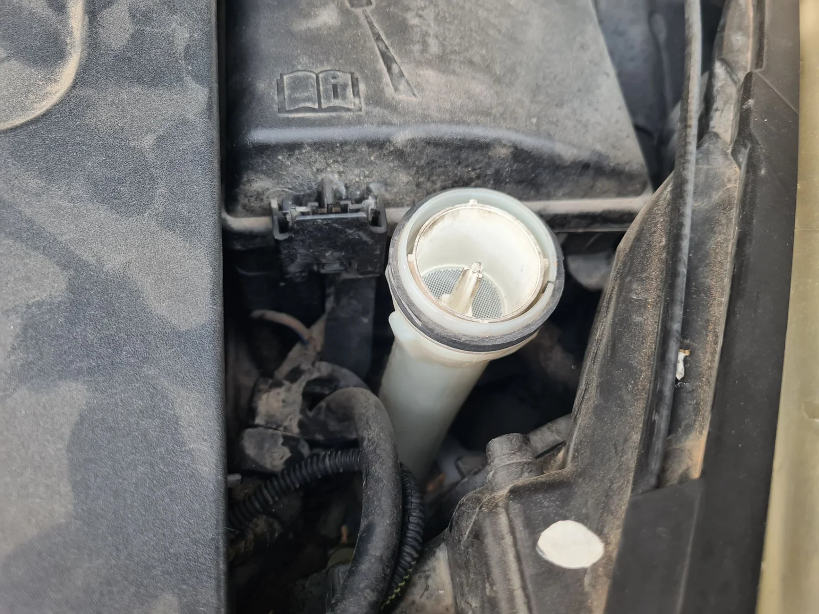 Foto de DEPOSITO LIMPIA OPEL INSIGNIA BERLINA