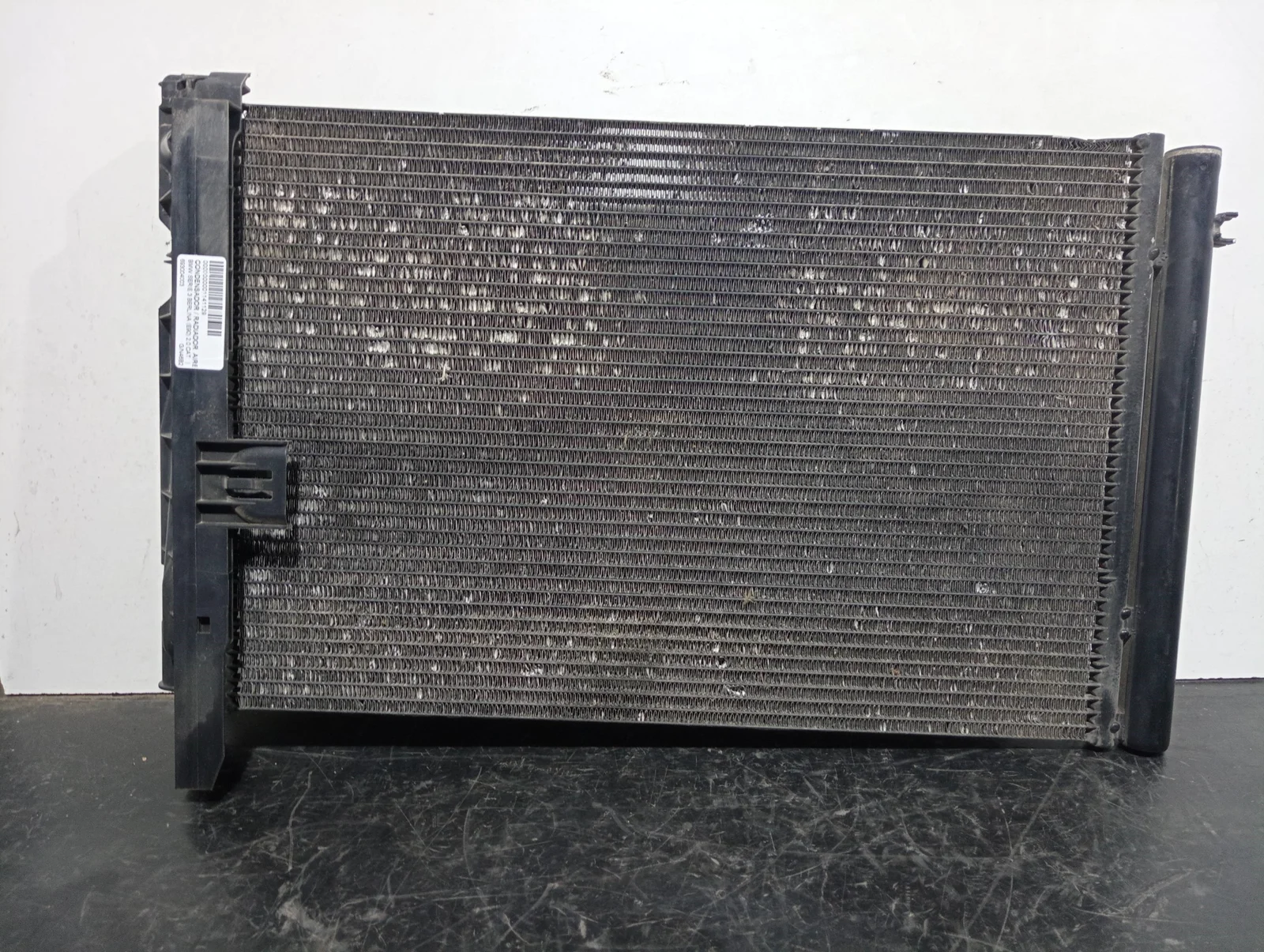 Foto de CONDENSADOR / RADIADOR AIRE ACONDICIONADO BMW SERIE 3 BERLINA (E90) referencia 693004003