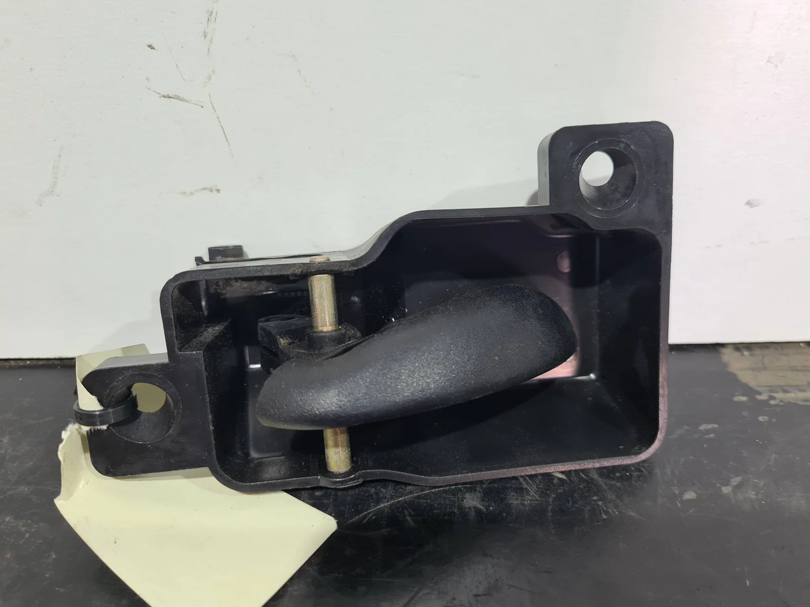 Foto de MANETA INTERIOR TRASERA IZQUIERDA SIN MARCA SIN MODELO referencia 95AGA22600AG