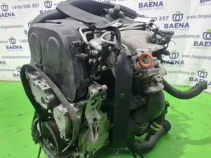 Foto de MOTOR COMPLETO VOLKSWAGEN TOURAN (1T1) foto 3