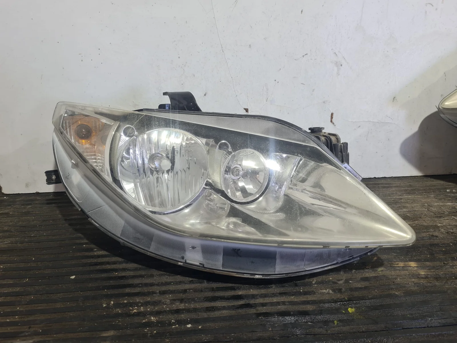 Foto de FARO DERECHO SEAT IBIZA BERLINA (6J5) referencia 6J1941006D