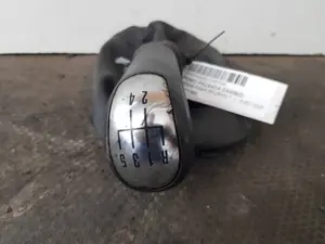 Foto de POMO PALANCA CAMBIO SIN MARCA SIN MODELO referencia 6Y0711693