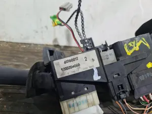 Foto de MANDO MULTIFUNCION RENAULT CLIO II FASE II (B/CB0) referencia 8200204068 foto 2