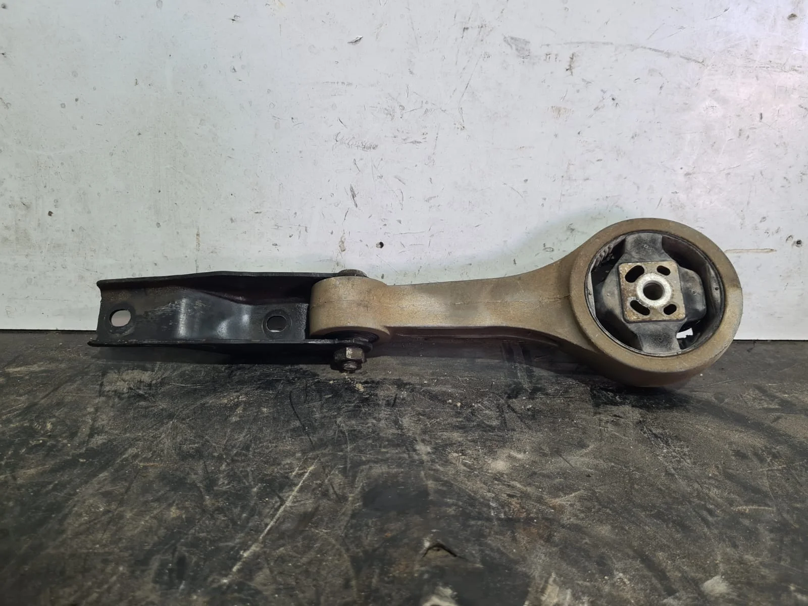 Foto de SOPORTE MOTOR AUDI A3 (8P1) referencia 6Q0199581AP