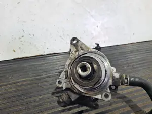 Foto de DEPRESOR FRENO / BOMBA VACIO NISSAN CABSTAR referencia B03302 foto 3