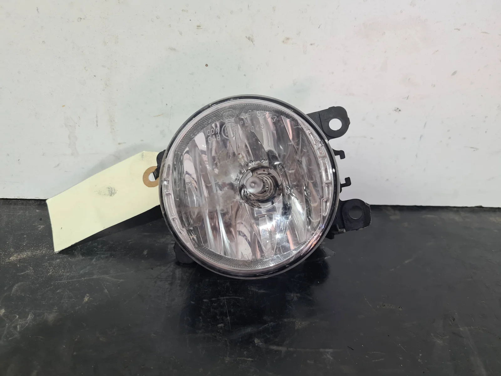 Foto de FARO ANTINIEBLA DERECHO RENAULT MEGANE IV BERLINA 5P referencia 261500097R