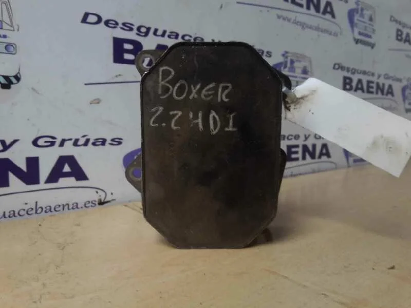 Foto de ENFRIADOR ACEITE MOTOR SIN MARCA SIN MODELO referencia 6790875821