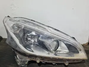 Foto de FARO DERECHO PEUGEOT 208 referencia 89045709