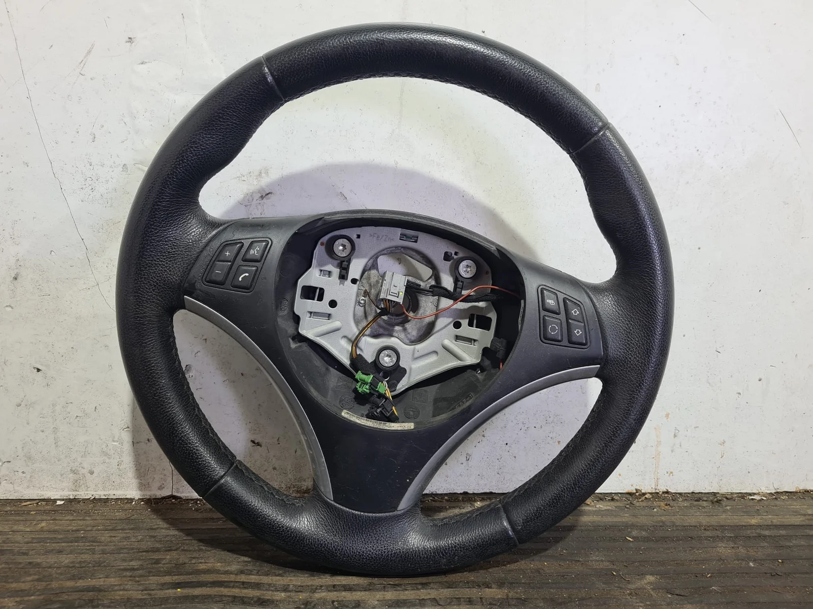 Foto de VOLANTE BMW SERIE 1 BERLINA (E81/E87) referencia 676989401