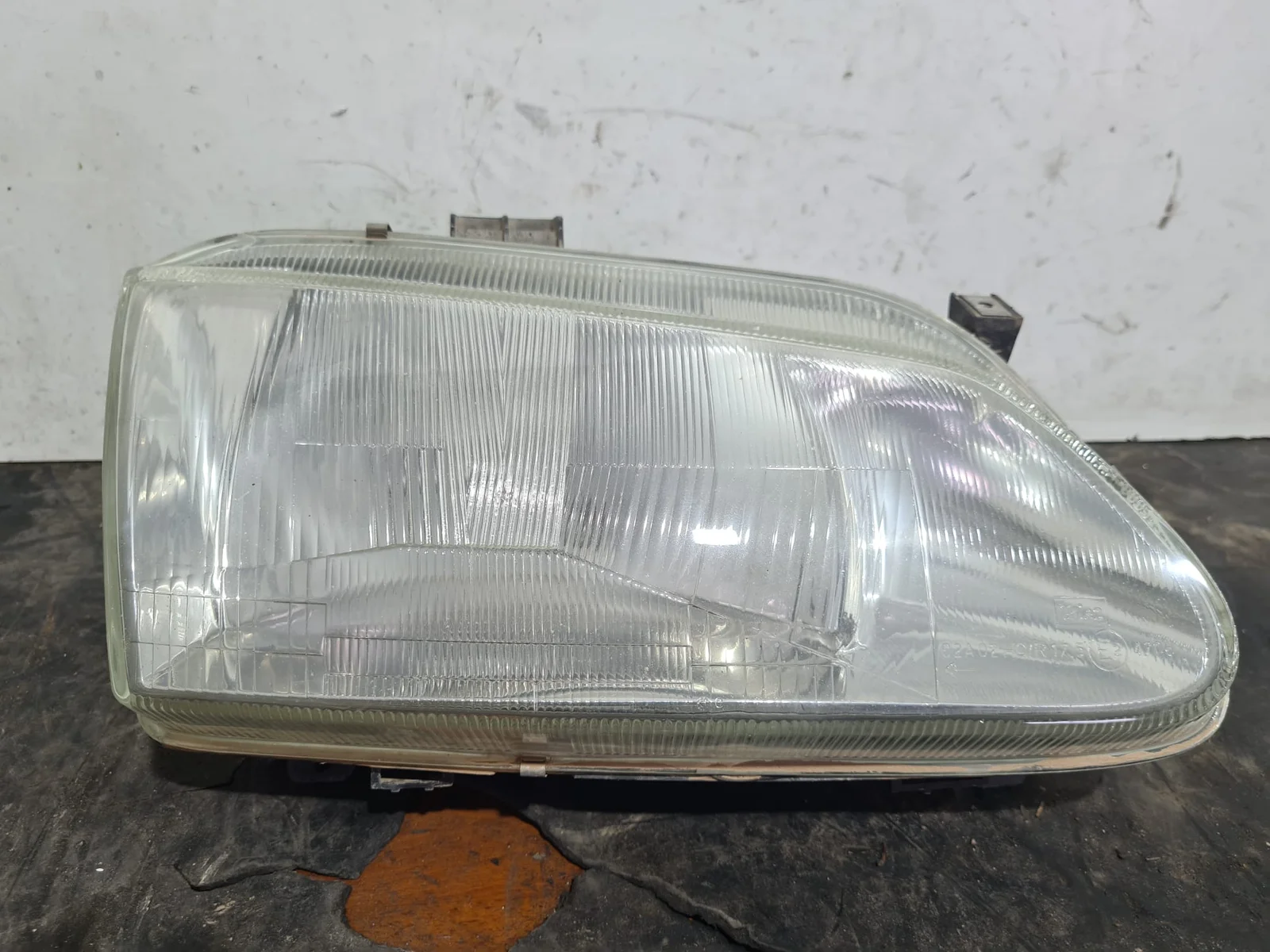 Foto de FARO DERECHO RENAULT MEGANE I SCENIC (JA0)