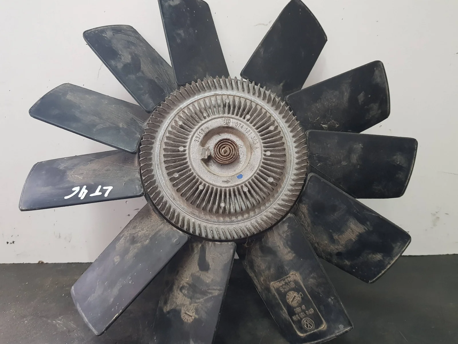 Foto de VENTILADOR VISCOSO MOTOR VOLKSWAGEN LT FURGÓN/COMBI referencia 074121302A