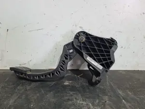 Foto de PEDAL EMBRAGUE SEAT LEON (1P1) referencia 1K1721059