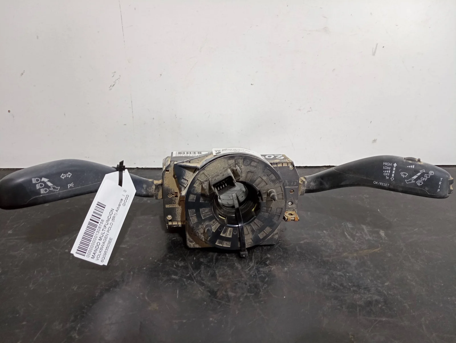 Foto de MANDO MULTIFUNCION VOLKSWAGEN POLO V (6R1) referencia 6Q0953503EE