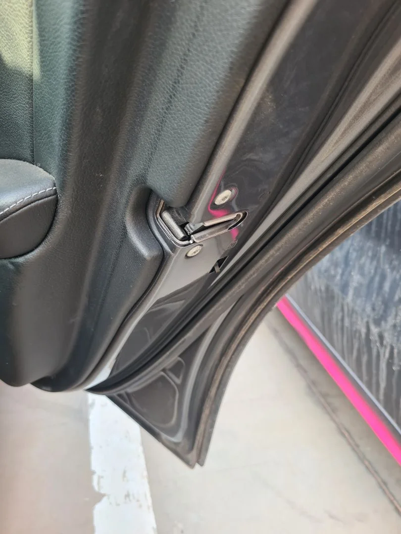 Foto de CERRADURA PUERTA TRASERA DERECHA MERCEDES-BENZ CLASE E (BM 213) BERLINA