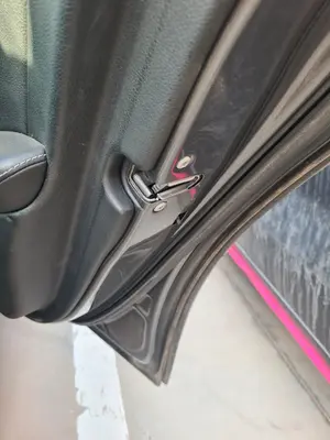 Foto de CERRADURA PUERTA TRASERA DERECHA MERCEDES-BENZ CLASE E (BM 213) BERLINA