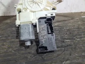 Foto de ELEVALUNAS DELANTERO DERECHO PEUGEOT 407 referencia 9644893480 foto 7