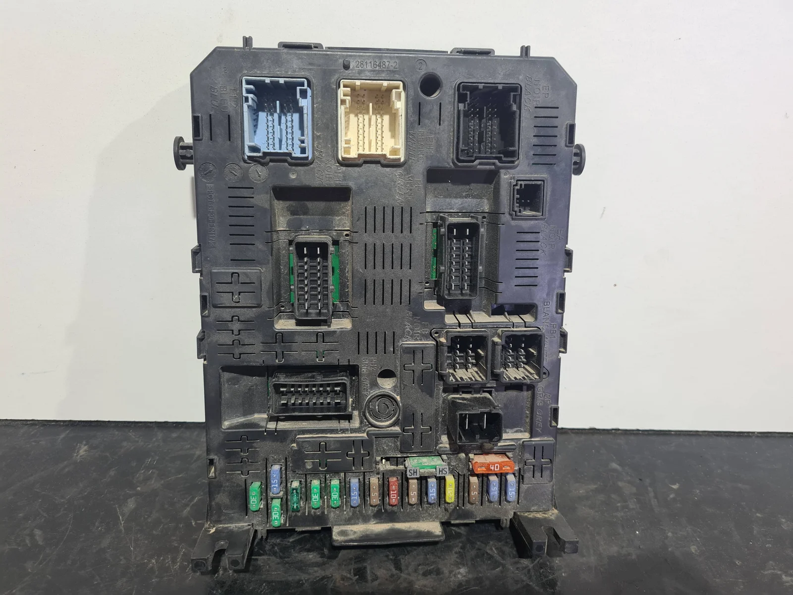 Foto de CAJA RELES / FUSIBLES SIN MARCA SIN MODELO referencia 281197595
