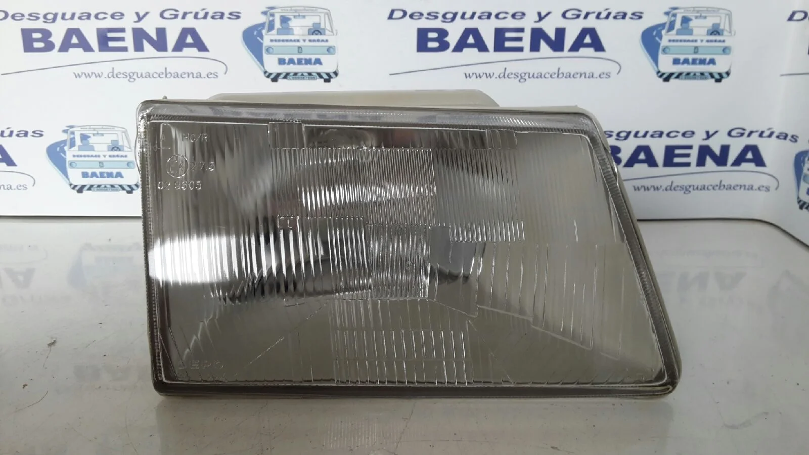 Foto de FARO DERECHO SIN MARCA SIN MODELO