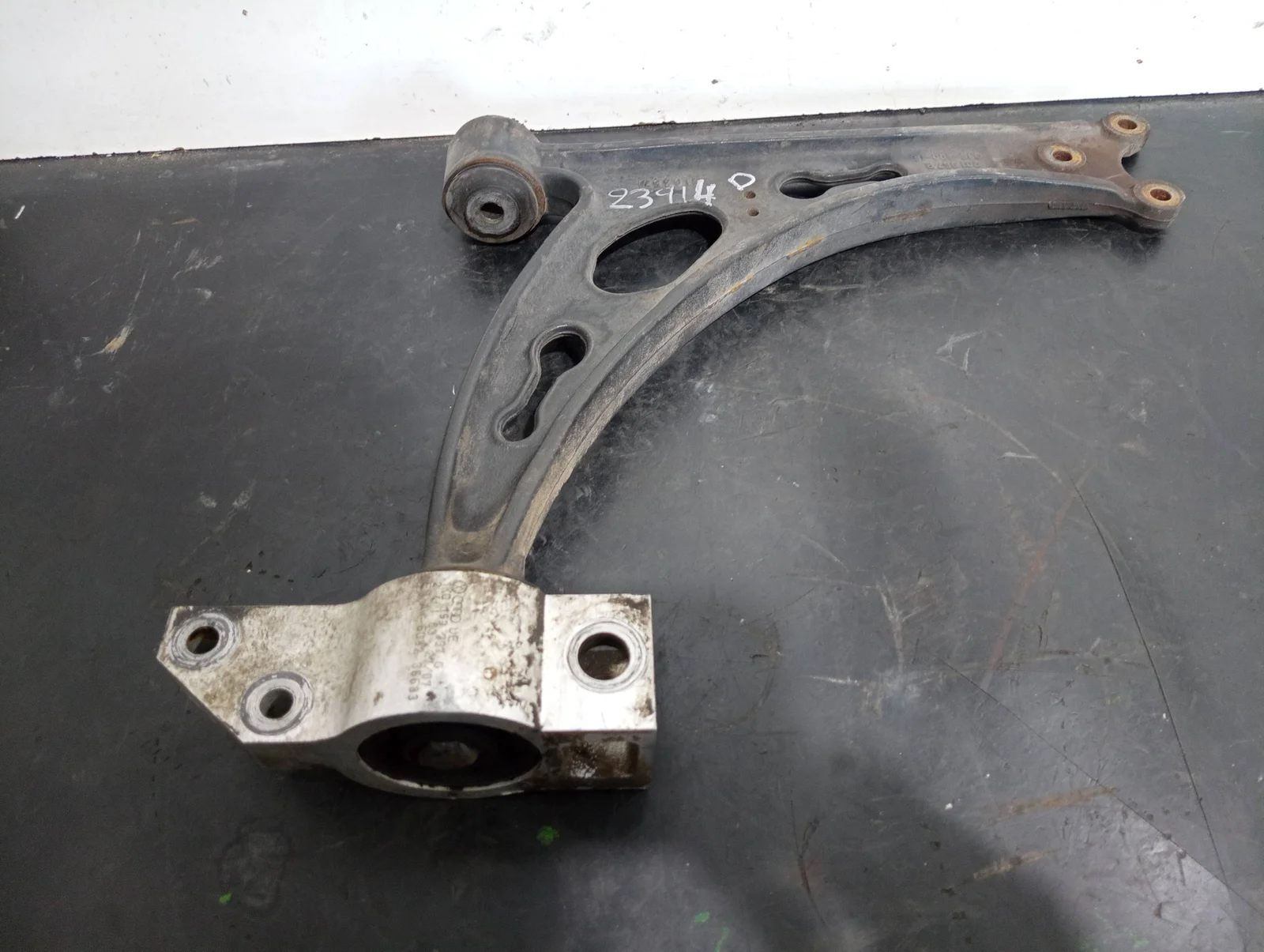 Foto de BRAZO SUSPENSION INFERIOR DELANTERO DERECHO SEAT ALTEA XL (5P5)