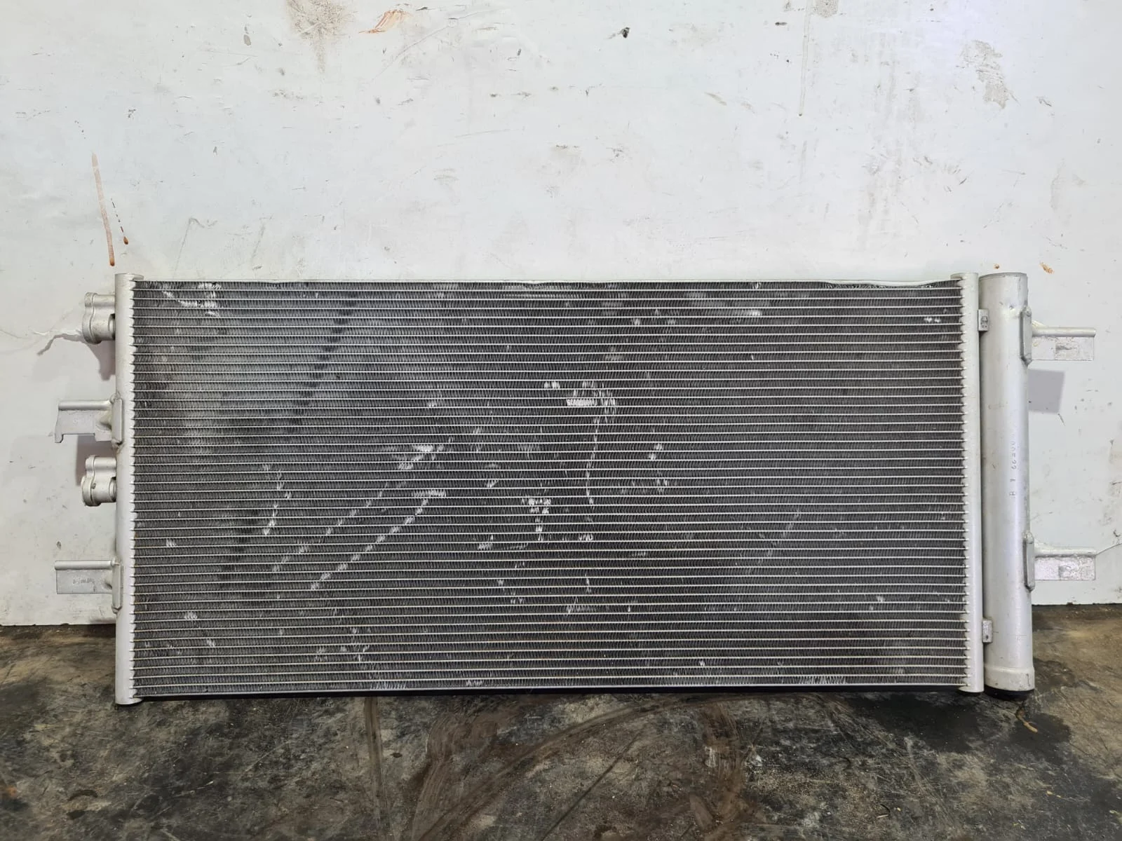 Foto de CONDENSADOR / RADIADOR AIRE ACONDICIONADO BMW SERIE X1 (F48) referencia 64539271207